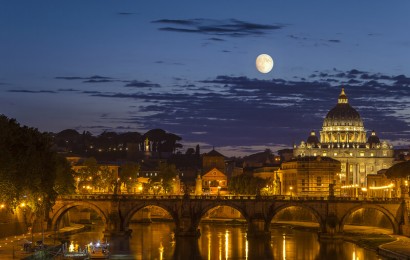 Rome by Night Panoramic Tour Including Dinner