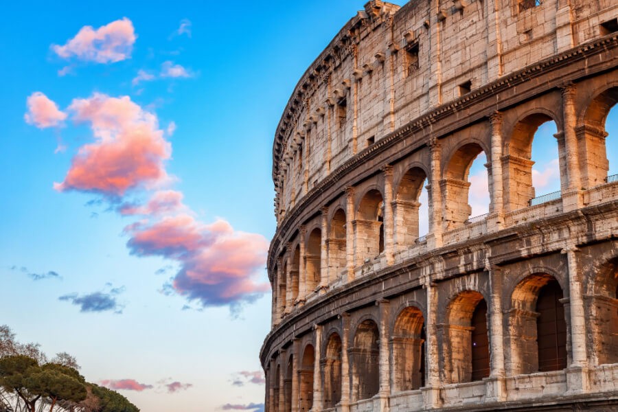 Tramonto al Colosseo di Roma