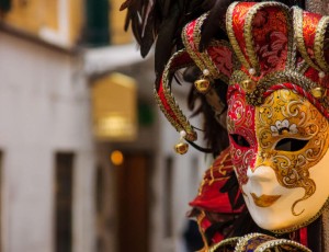Carnevale Romano: tradizioni e storia