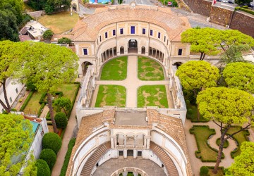 Explore Rome's Artistic Treasures: Hop-On Hop-Off Explore Museums Line