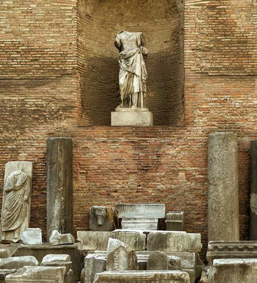 Diocletian Baths with priority admission and Hop-On Hop-Off - Image 1