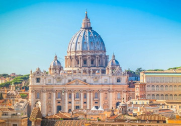A Papal Audience in Rome: How to Get Free Tickets